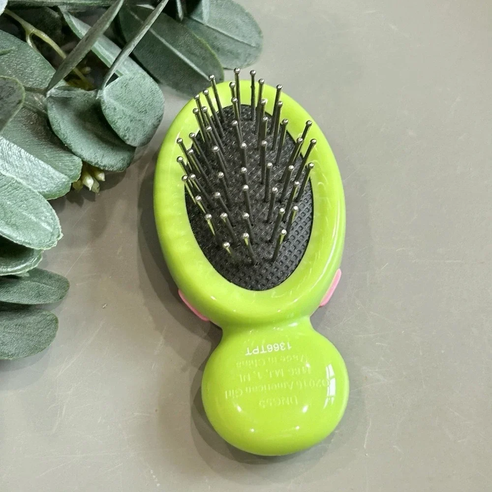 American Girl Doll Wellie Wishers‎ Little Lady Bug Brush Accessories Hair